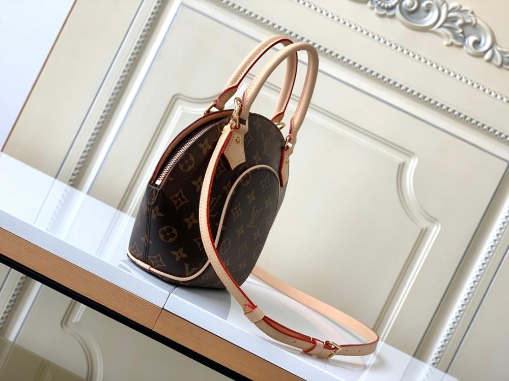 Luxury Leather Shoulder Bag – Limited Edition