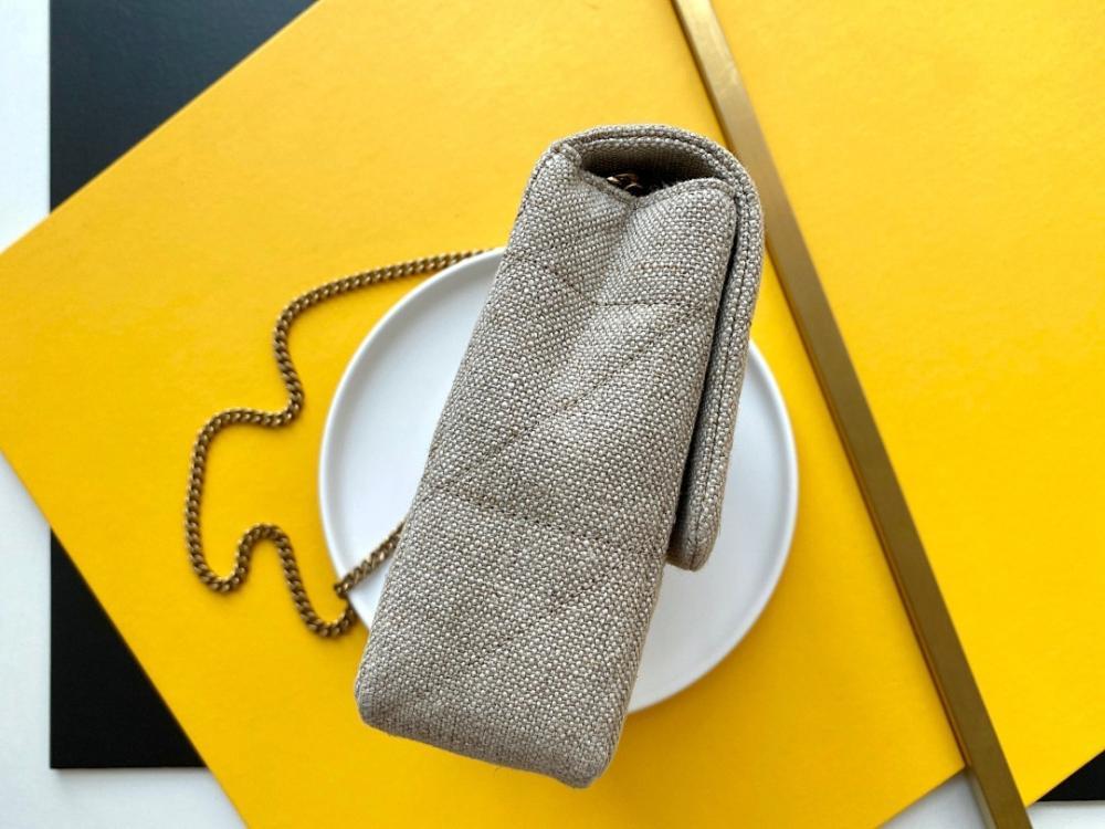 Modern Elegant Quilted Lambskin Shoulder Bag