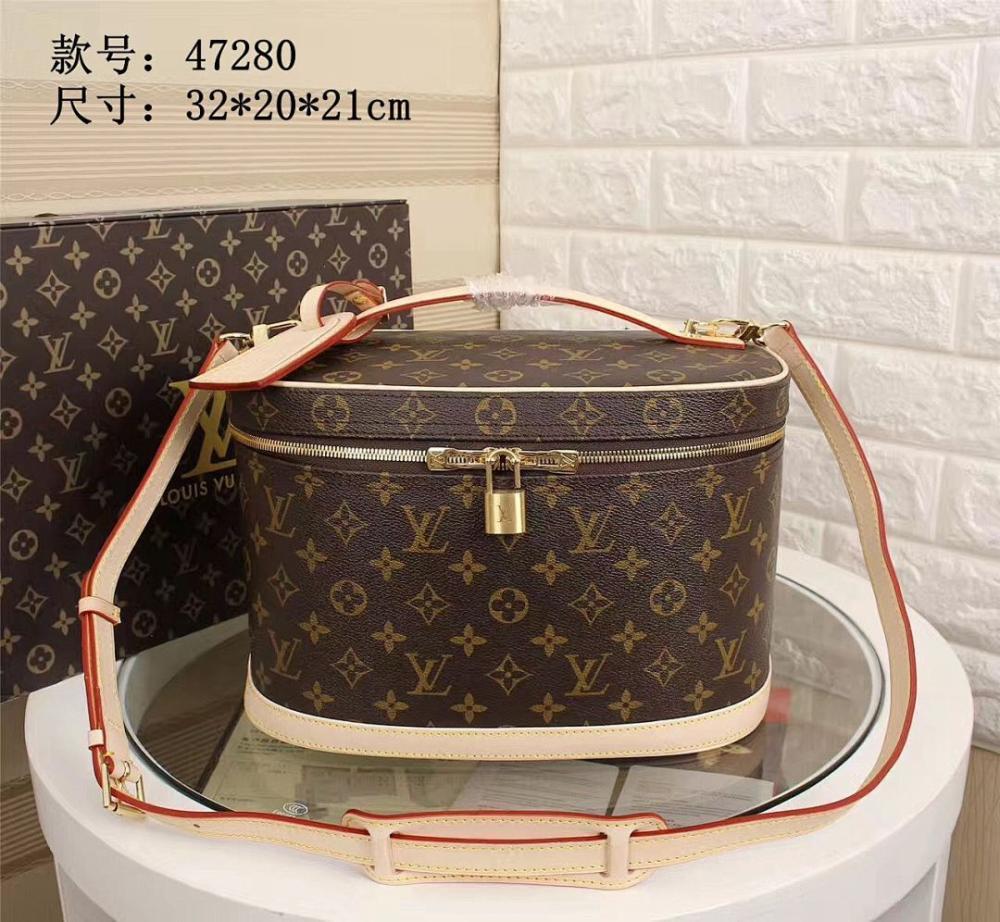 Stylish Refined Gold Monogram Leather Shoulder Bag