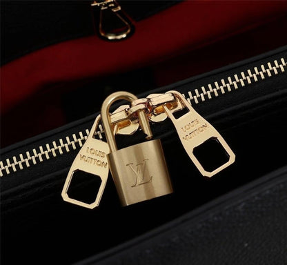 Stylish Printed Leather Shoulder Bag – Limited Edition