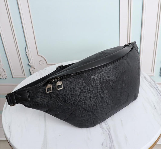 Stylish Calfskin Shoulder Bag – Special Edition