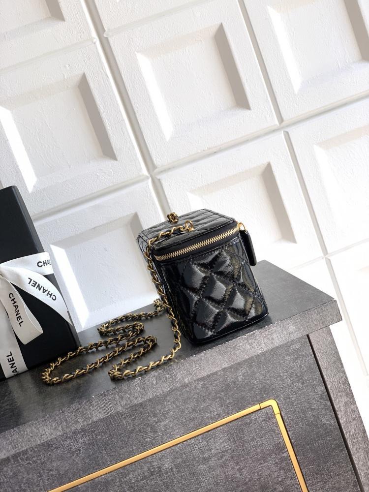 Quilted Leather Wallet