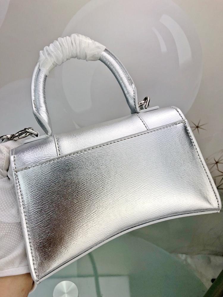 Luxury Elegant Leather Top Handle Bag – Special Edition