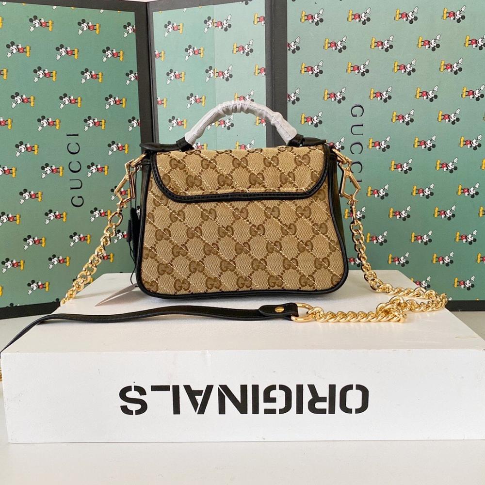 Elegant Refined Quilted Canvas Shoulder Bag