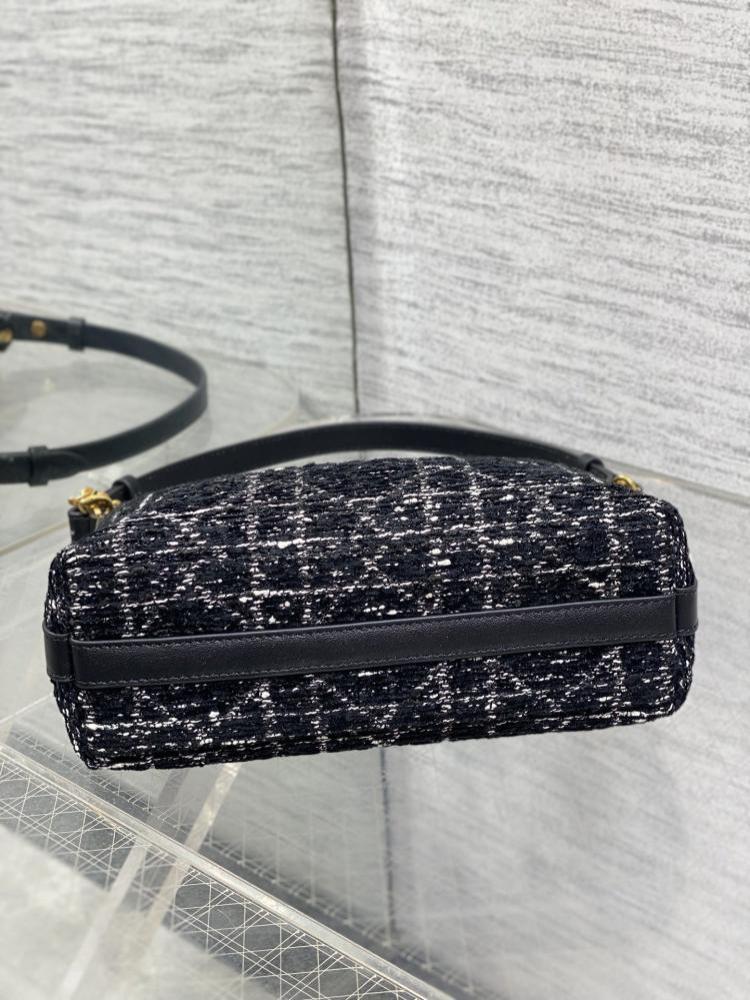 Black Shoulder Bag