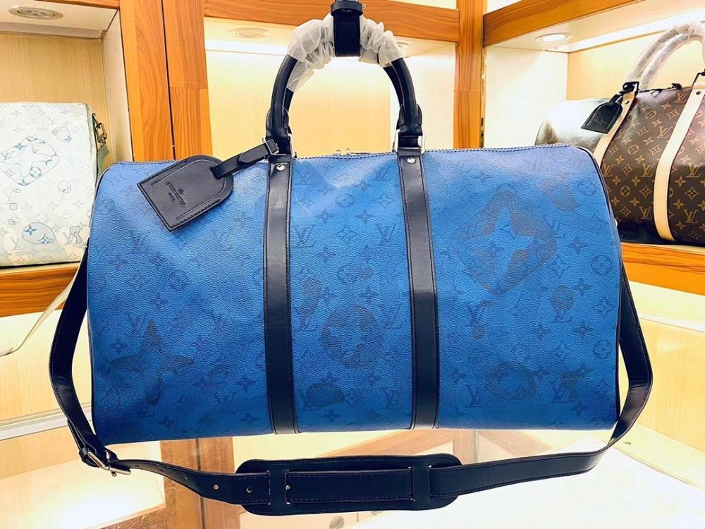 Stylish Leather Travel Bag – Limited Edition
