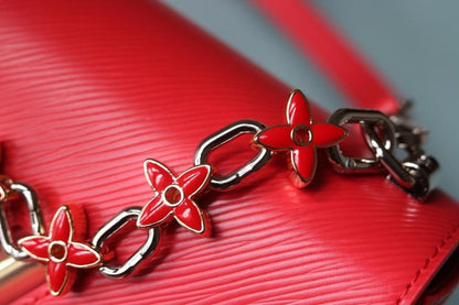 Modern Elegant Leather Shoulder Bag