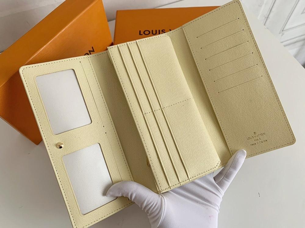 Classic Wallet – Limited Edition