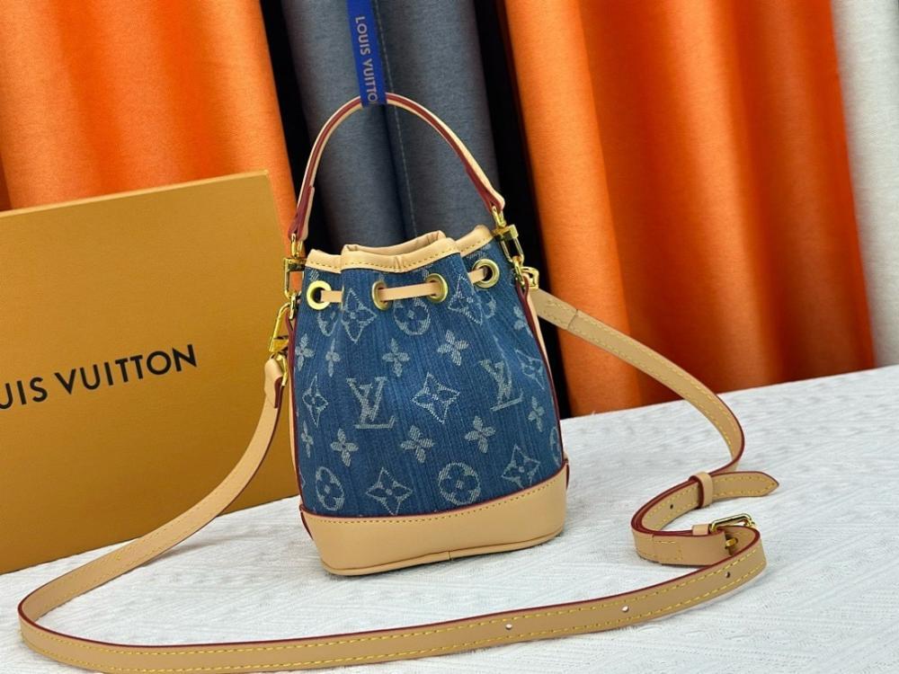 Modern Stylish Leather Top Handle Bag