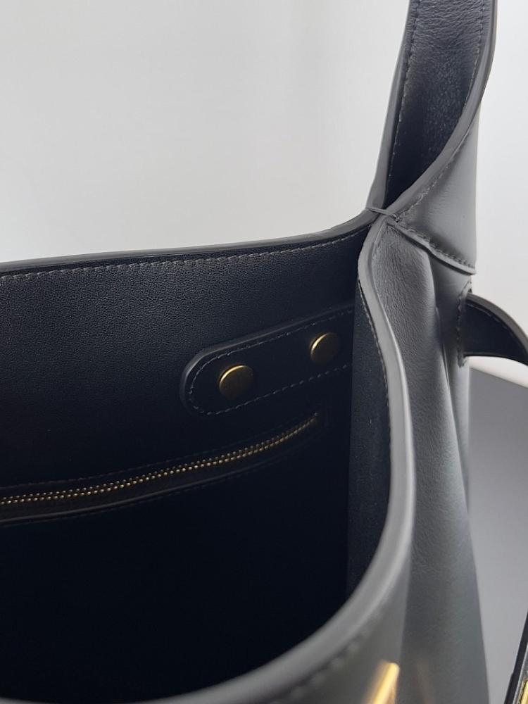 Modern Luxury Shoulder Bag