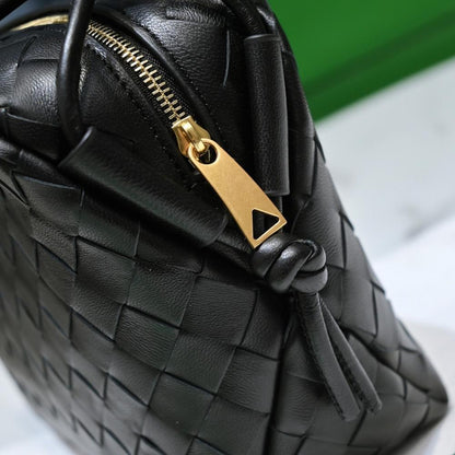 Modern Elegant Woven Lambskin Bag