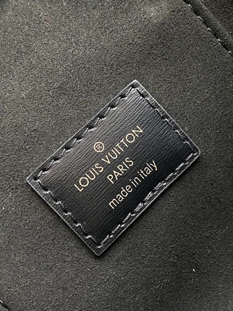 Modern Luxury Woven Leather Bag – Special Edition