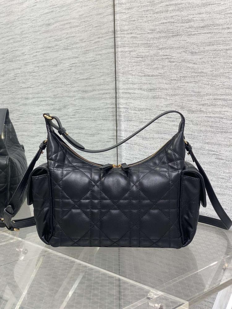Elegant Leather Top Handle Bag