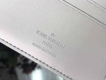 Elegant Wallet