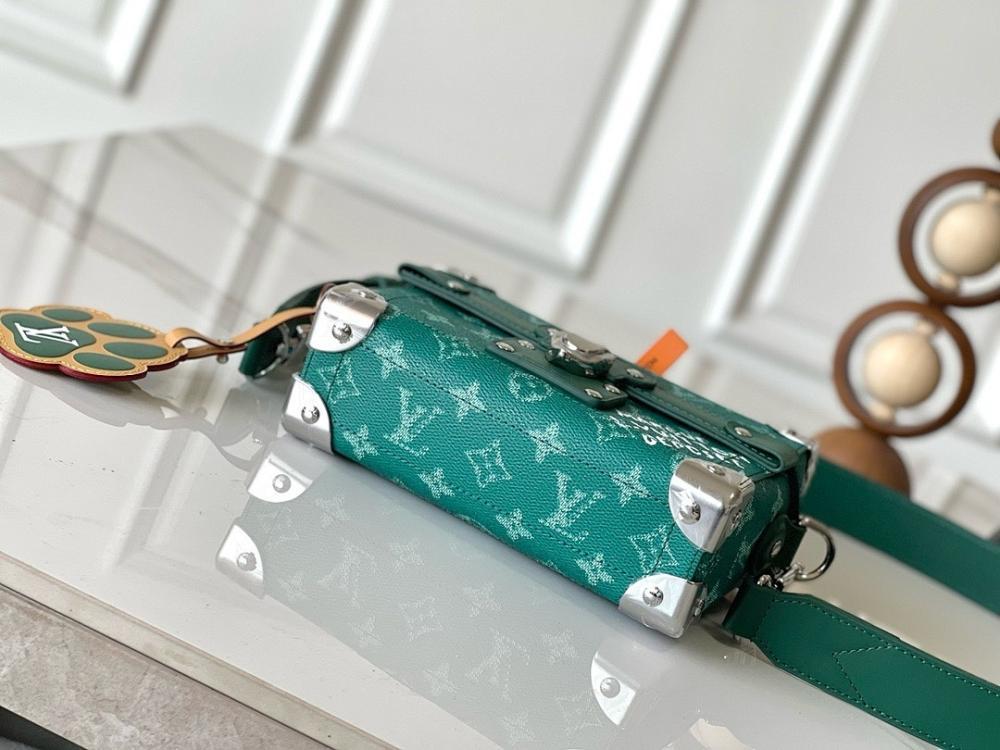 Classic Canvas Crossbody Bag – Limited Edition