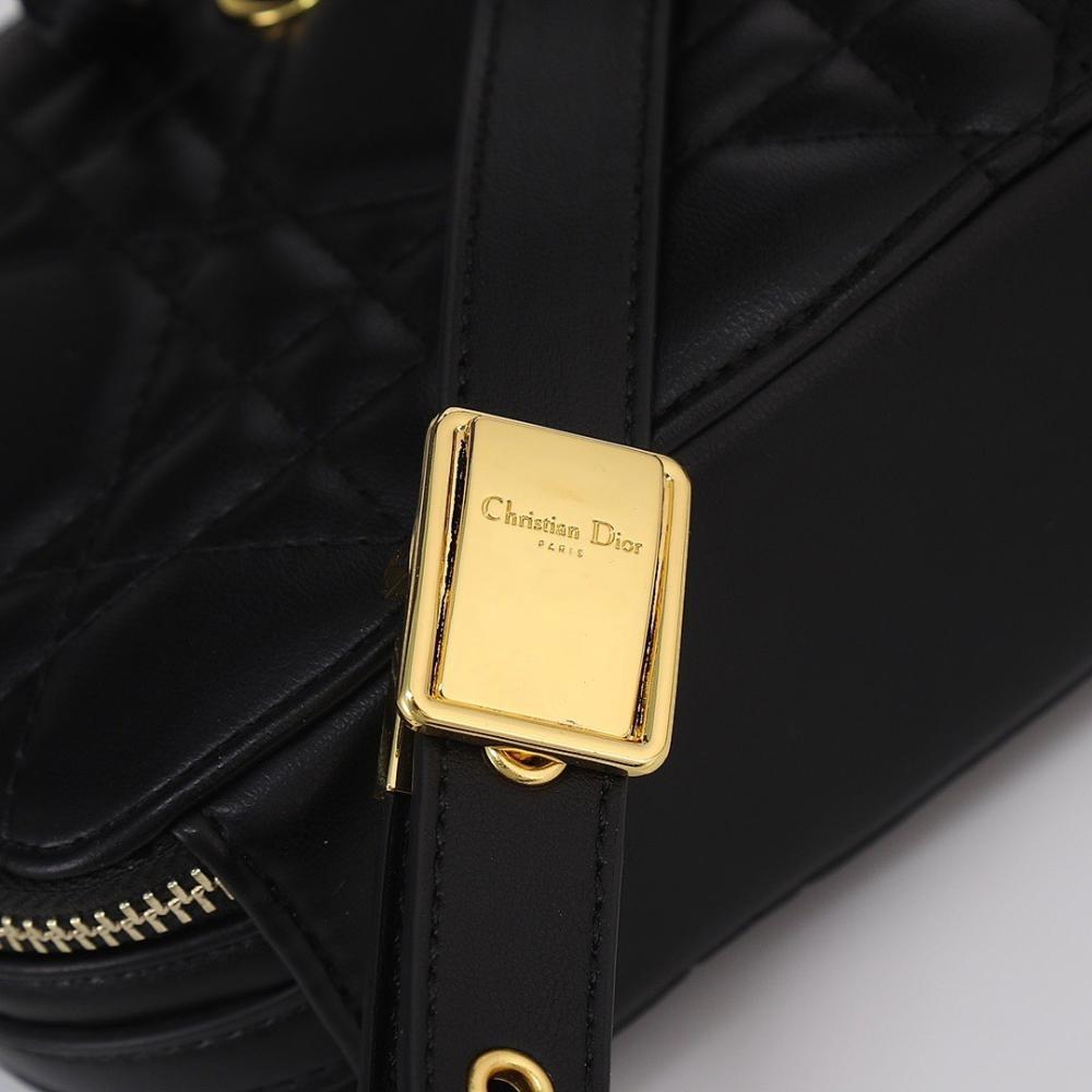 Elegant Refined Calfskin Shoulder Bag