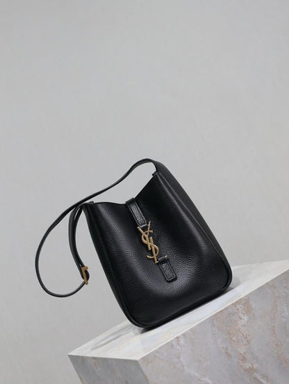 Alma Leather Shoulder Bag