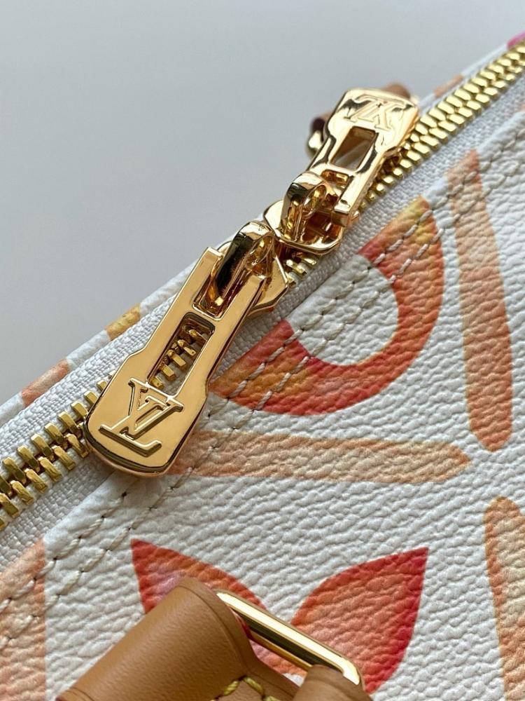 Modern Italian-Inspired Canvas Travel Bag
