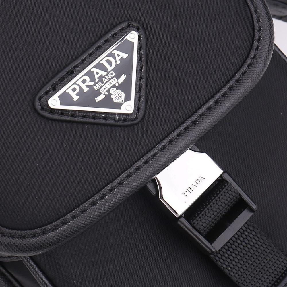 Stylish Refined Nylon Shoulder Bag