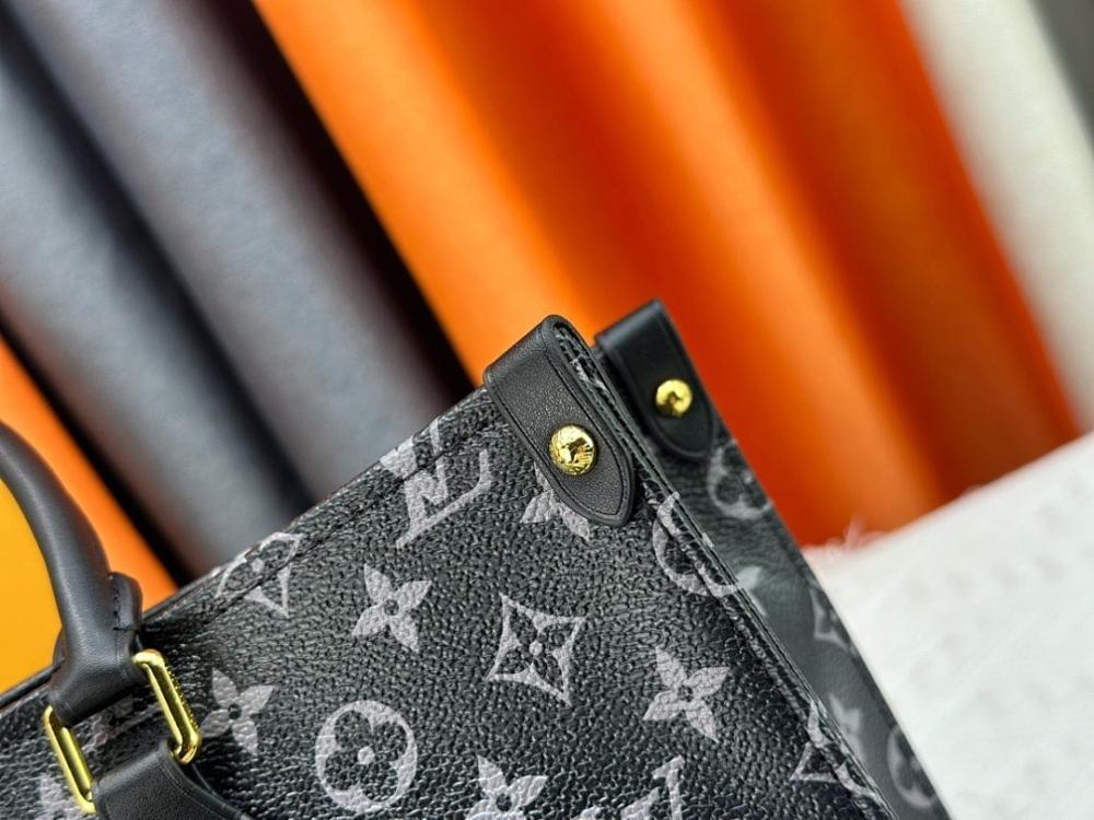 Modern Elegant Leather Shoulder Bag – Special Edition