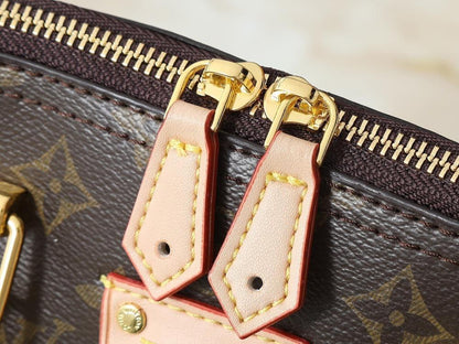 Classic Italian-Inspired Bag