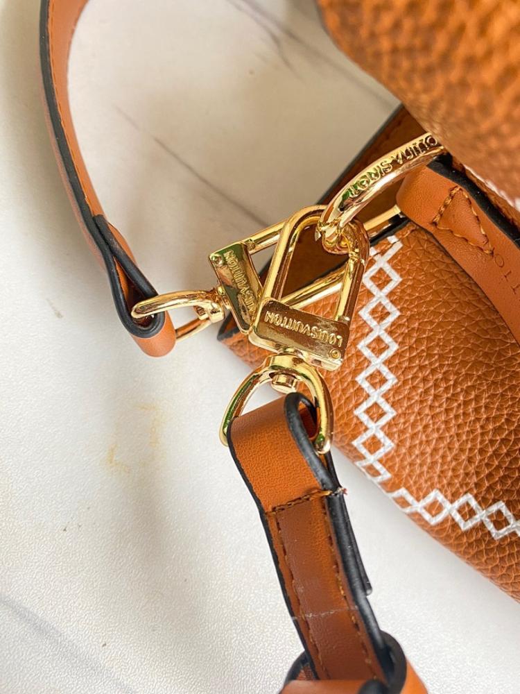 Modern Leather Bucket Bag – Special Edition