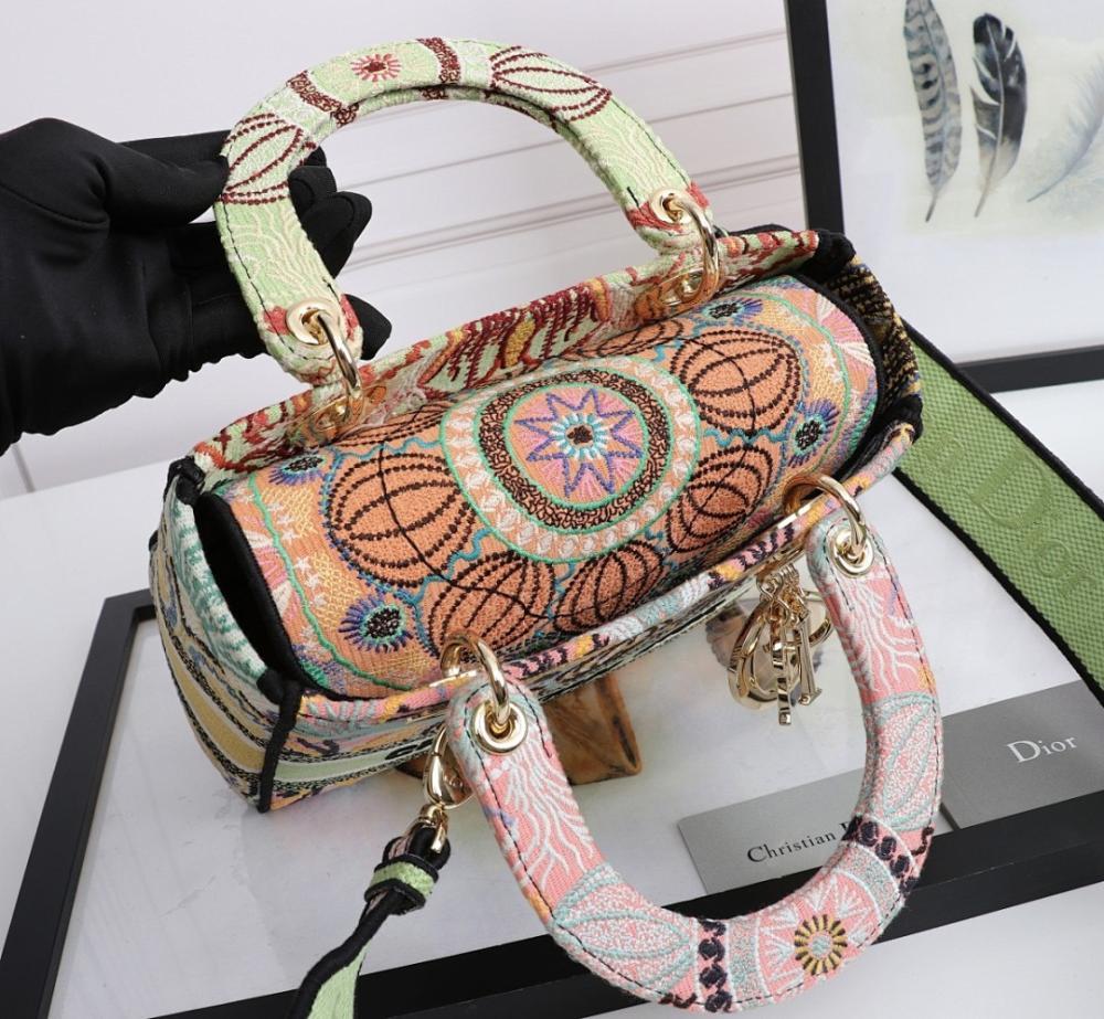Modern Gold Embroidered Shoulder Bag – Limited Edition