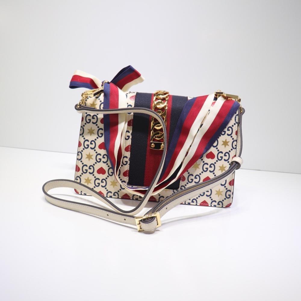 Practical Luxury Shoulder Bag