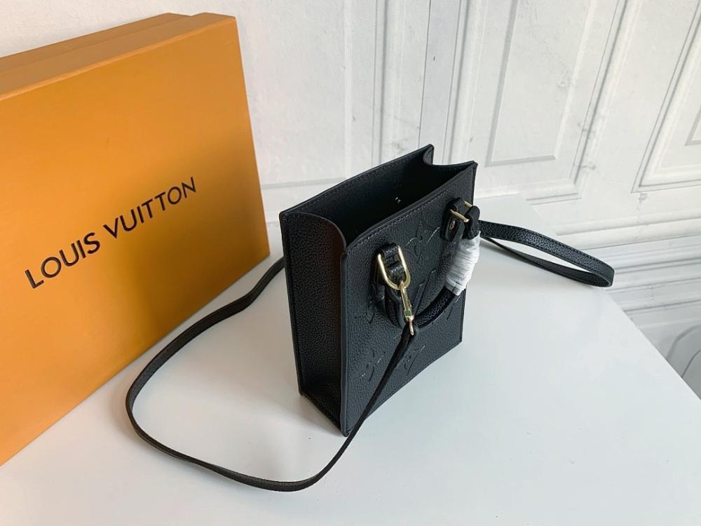 Stylish Refined Leather Shoulder Bag