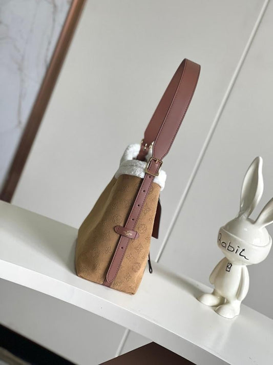Stylish Lambskin Wallet – Special Edition