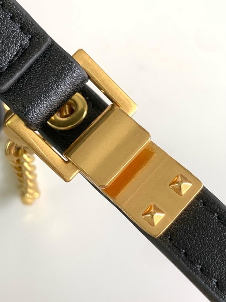 Modern Woven Crossbody Bag – Limited Edition