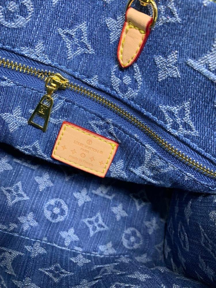 Modern Elegant Denim Shoulder Bag – Limited Edition