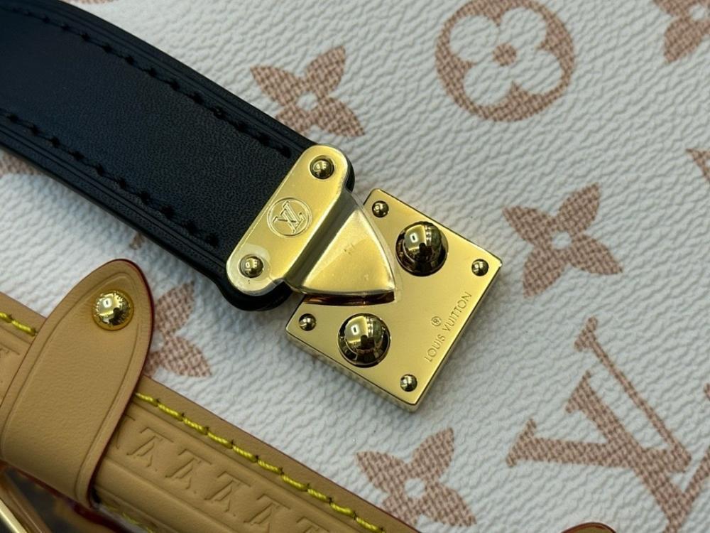 Stylish Canvas Shoulder Bag – Special Edition