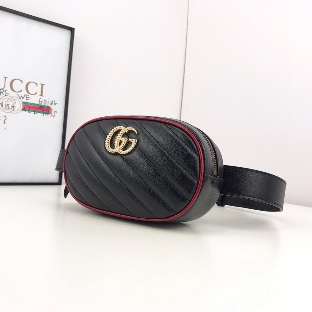 Modern Italian-Inspired Shoulder Bag