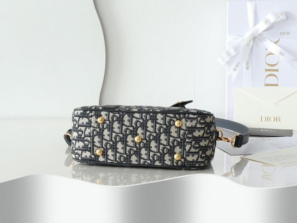 Stylish Refined Printed Leather Top Handle Bag