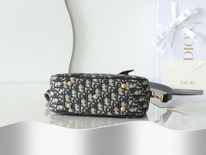 Stylish Refined Printed Leather Top Handle Bag