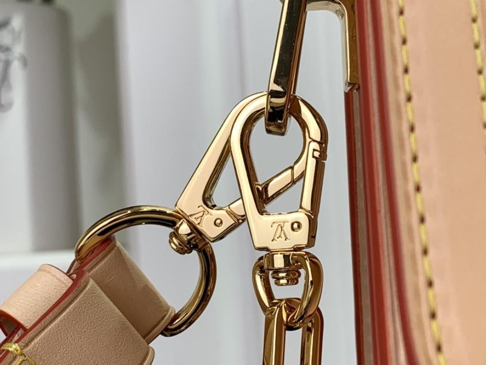 Elegant Shoulder Bag