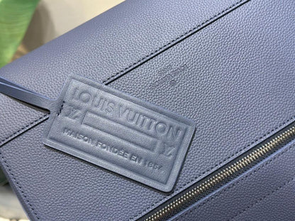 Modern Refined Leather Crossbody Bag