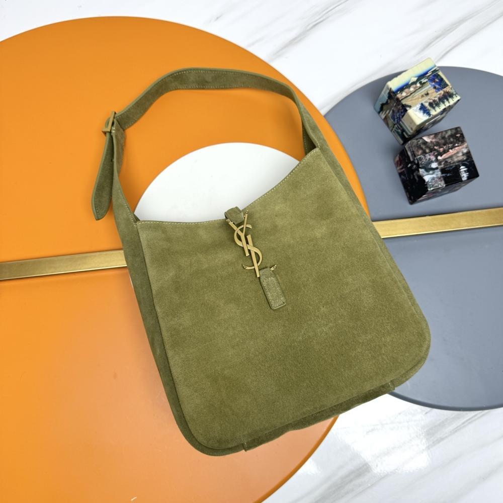 Classic Shoulder Bag