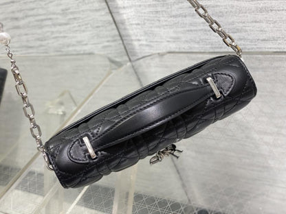 Elegant Leather Top Handle Bag