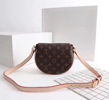 Modern Italian-Inspired Shoulder Bag