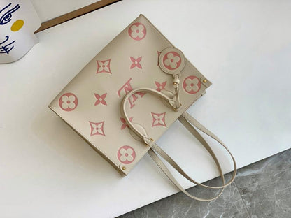 Elegant Refined Leather Shoulder Bag