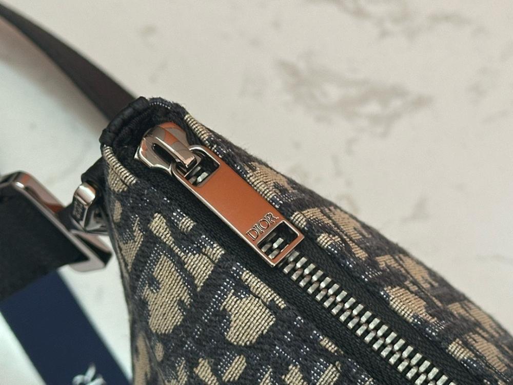 Classic Italian-Inspired Black Printed Leather Shoulder Bag
