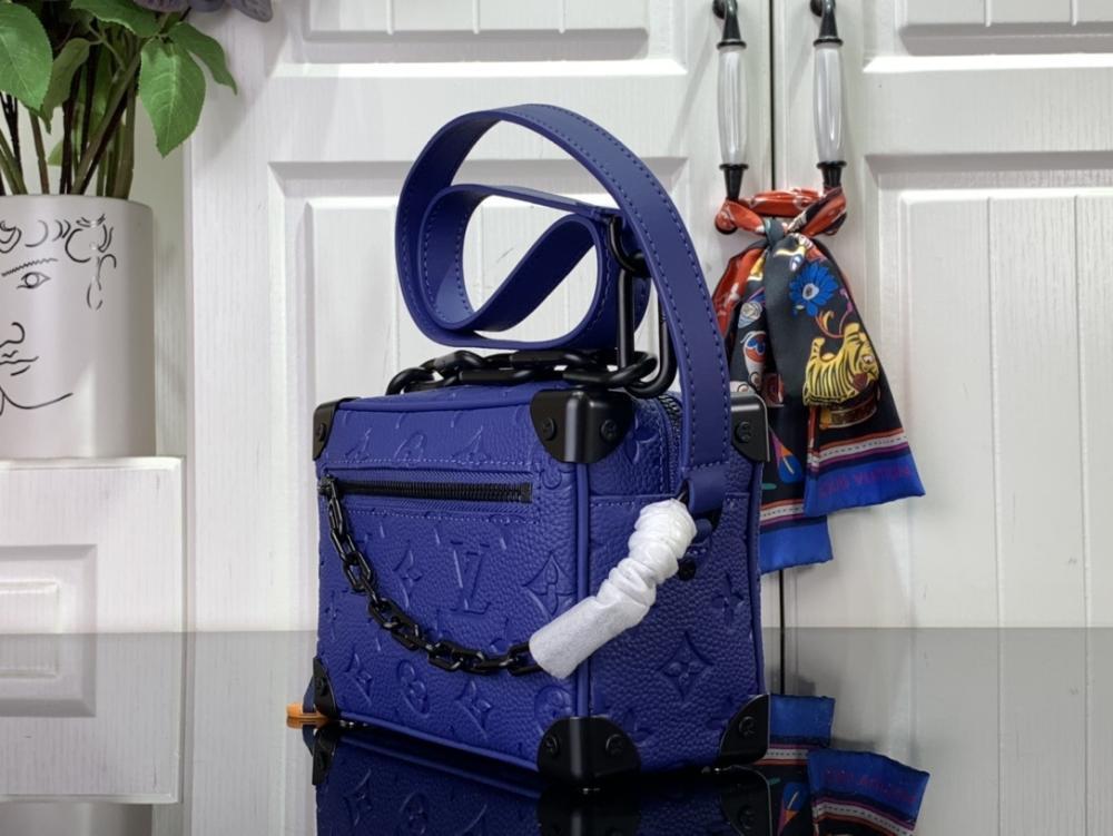 Elegant Shoulder Bag
