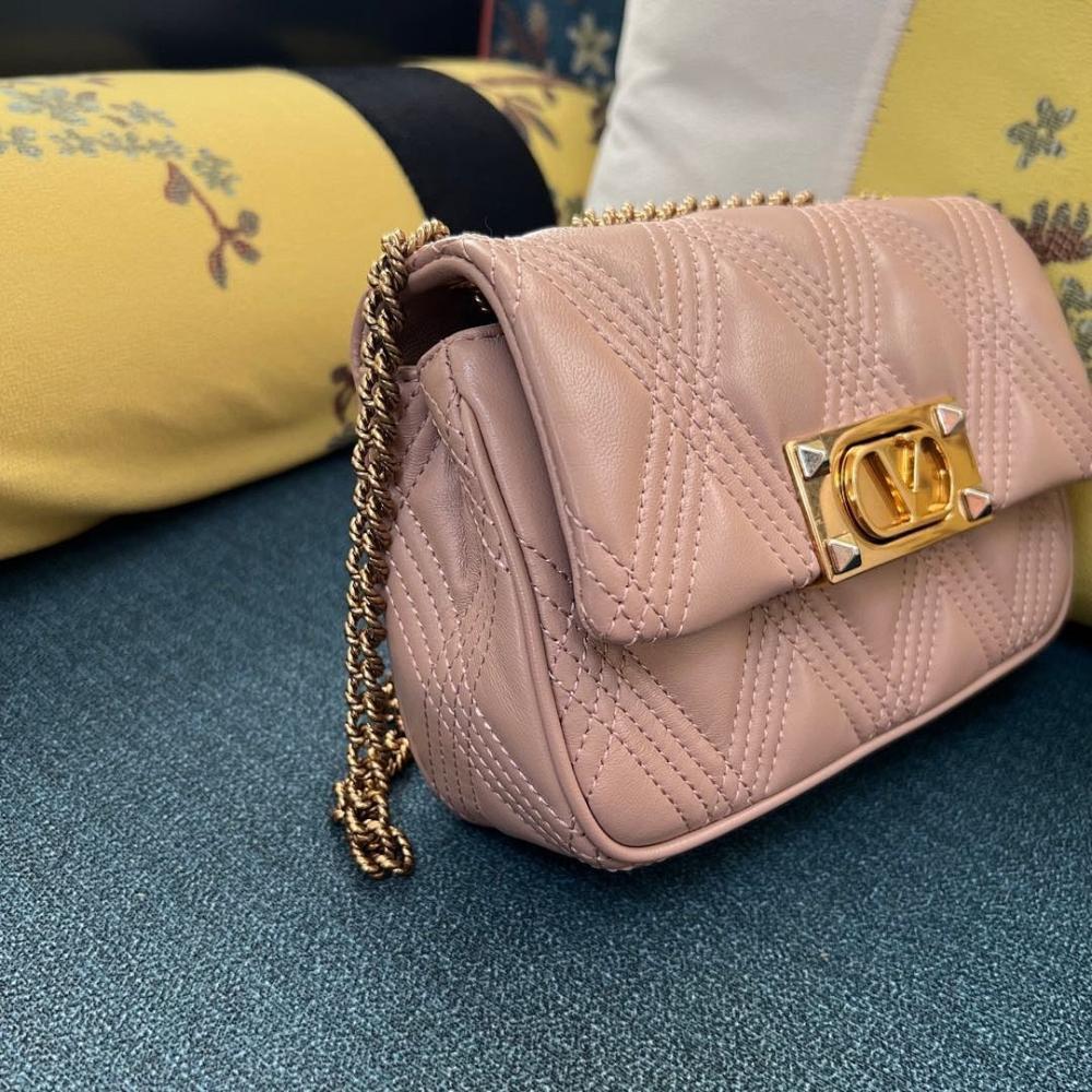 Italian-Inspired Stylish Gold Quilted Leather Shoulder Bag