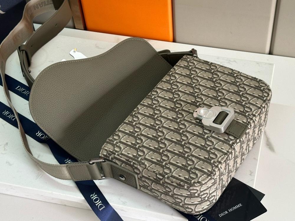 Saddle Printed Leather Shoulder Bag