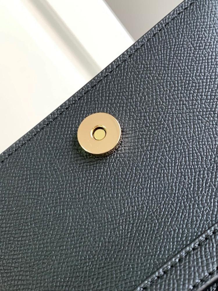 Stylish Crystal-Embellished Calfskin Shoulder Bag – Limited Edition