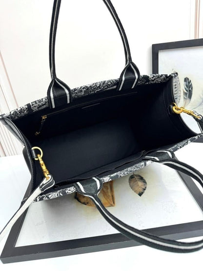 Modern Premium Embroidered Leather Shoulder Bag