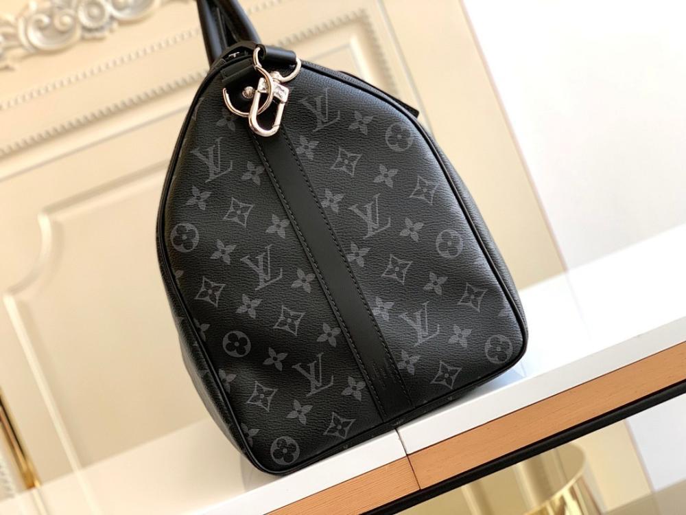 Modern Black Quilted Leather Shoulder Bag – Special Edition