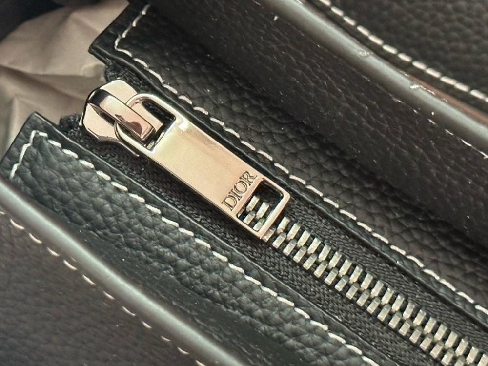 Stylish Grey Calfskin Shoulder Bag – Special Edition